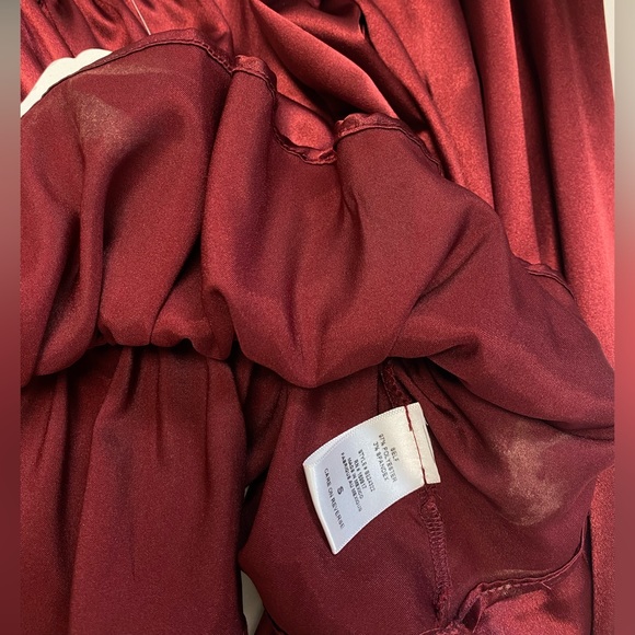 Altar'd State - Sandi Satin Long Sleeve Top in Burgundy (NWT) - Size : S - Picture 7 of 10